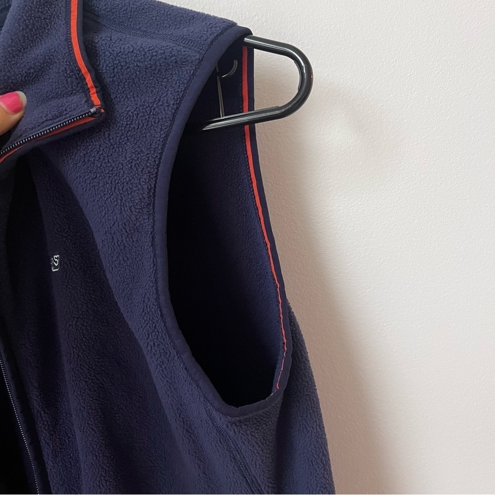 Vineyard Vines Boys XL Navy Blue Fleece Full Zip Vest Whale Logo - Picture 6 of 9
